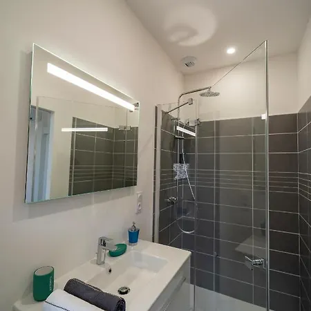 L'ile De La Breche *