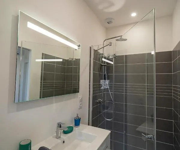 L'ile De La Breche *